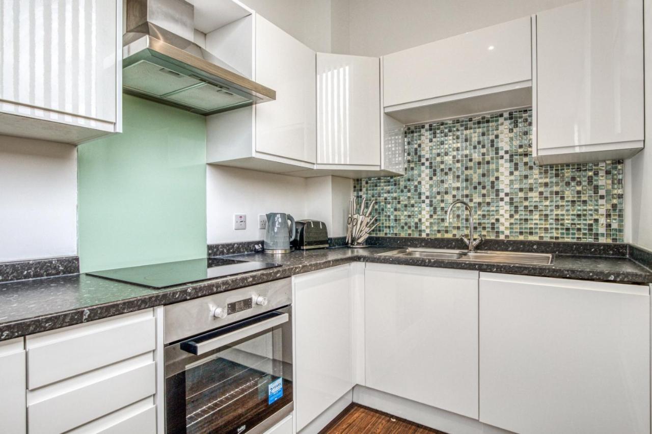 Апартаменти Stylish Studio By Heathrow Airport Лондон Екстер'єр фото