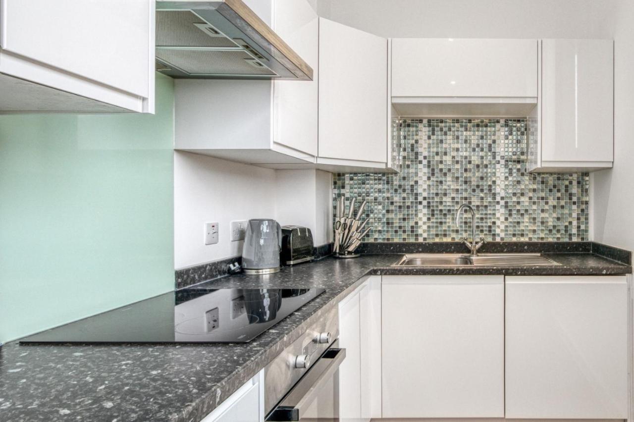 Апартаменти Stylish Studio By Heathrow Airport Лондон Екстер'єр фото